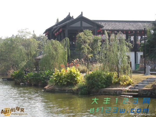 d1091a17d1dc1269-cba7c95a022800d4-83293af8f19c32854e64fbba1858a868.jpg